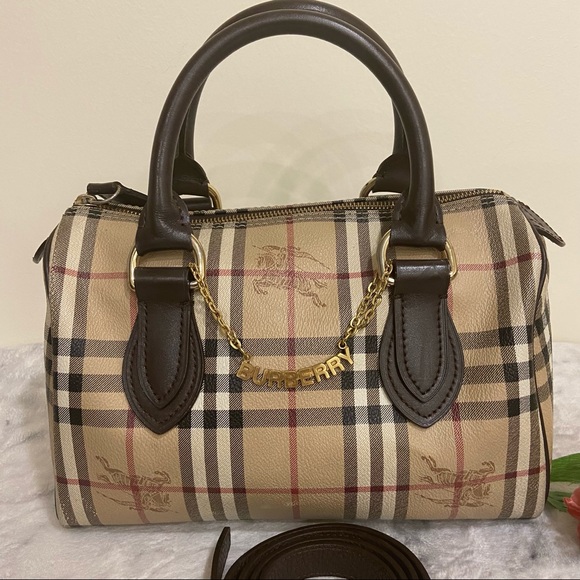 ❌ SOLD ❌ 💯 Authentic Burberry Boston - Picture 2 of 13
